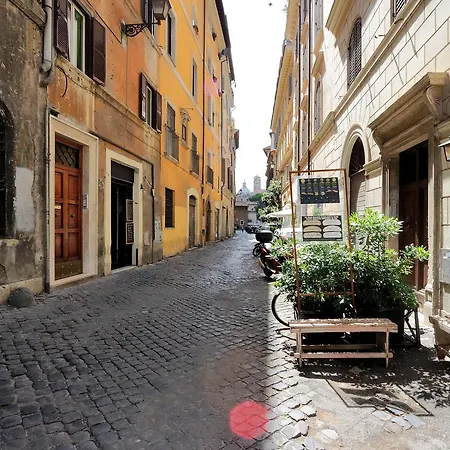 Madonna Dei Monti Apartment *