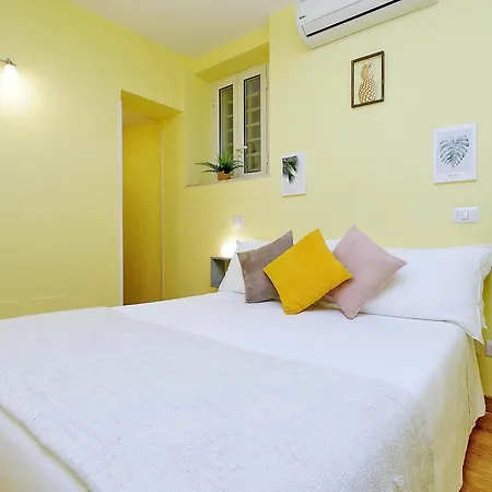 Madonna Dei Monti Apartment